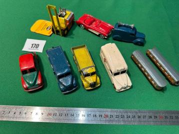 170 meerdere Dinky Toys voor de knutsel of restauratie beschikbaar voor biedingen