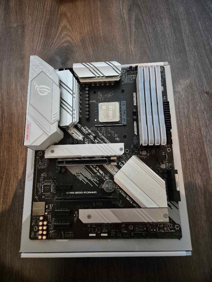 AM4 upgradekit, 5600X, B550, 32GB RAM, Computers en Software, Moederborden, Zo goed als nieuw, AMD, DDR4, Ophalen of Verzenden