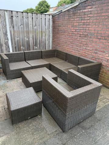 Te koop: Moderne tuinset (zonder kussens) kleur bruin beschikbaar voor biedingen
