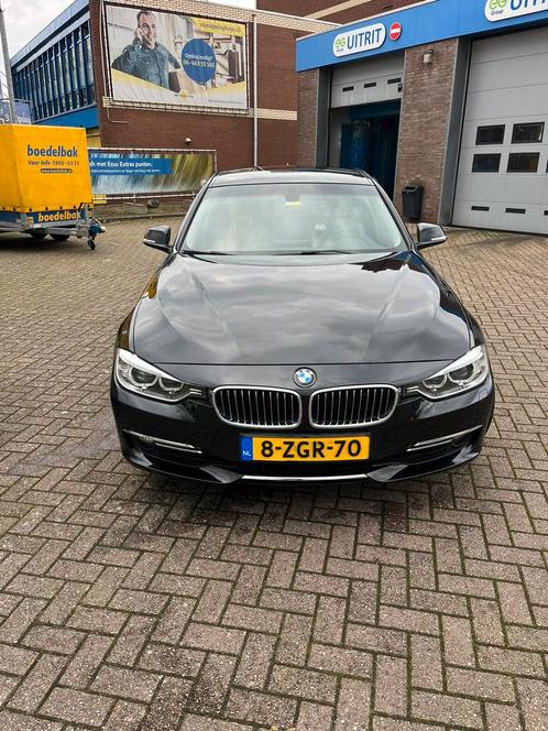BMW 3-Serie (e90) 2.0D 320 EDE 120KW Aut8(f30) 2015 Zwart, Auto's, BMW, Particulier, 3-Serie, ABS, Diesel, C, Sedan, Automaat