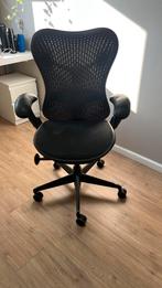 Herman Miller Mirra 2 Bureaustoel - Graphite, Huis en Inrichting, Bureaustoelen, Zwart, Ophalen of Verzenden, Zo goed als nieuw