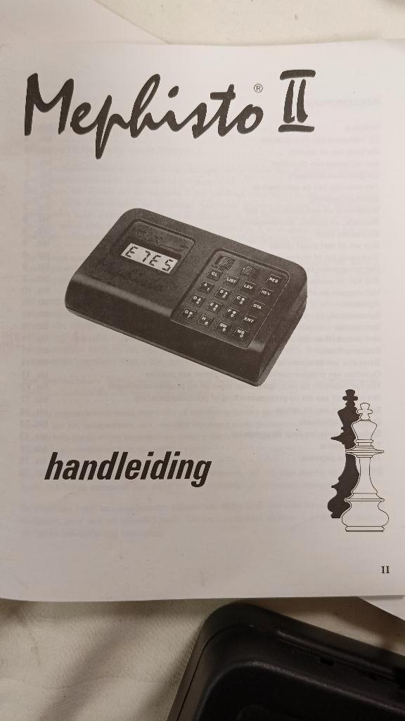 Mephisto II schaakcomputer met handleiding, Hobby en Vrije tijd, Gezelschapsspellen | Bordspellen, Gebruikt, Een of twee spelers