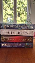 Multiple special book editions - Fairyloot and Illumicrate, Ophalen of Verzenden, Zo goed als nieuw
