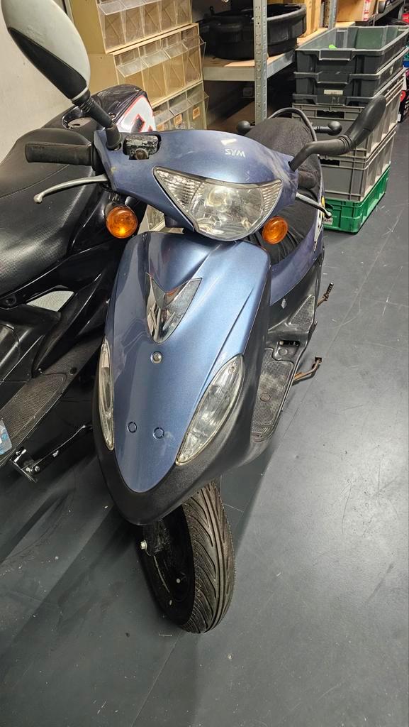 Scooter - sym dd50 verkregen bij inruil, Fietsen en Brommers, Scooters | SYM, Gebruikt, Overige modellen, Maximaal 45 km/u, Benzine