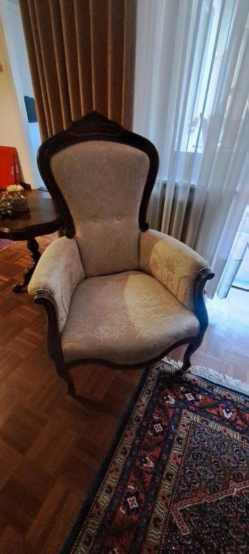 Diverse Antieken Stoelen - Zeer Goede Staat beschikbaar voor biedingen