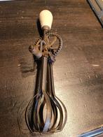 Antieke handmixer met houten handvat, Antiek en Kunst, Ophalen of Verzenden