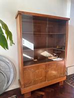 Vintage vitrine kast, Huis en Inrichting, Kasten | Vitrinekasten, Ophalen, 100 tot 150 cm, Zo goed als nieuw, 150 tot 200 cm