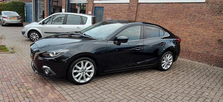 Mazda 3 2.0 Skyactiv-g  170pk  262000km, Auto's, Mazda, Particulier, Benzine, A, Sedan, Handgeschakeld, Origineel Nederlands, Zwart