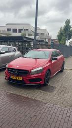 Mercedes-Benz A-Klasse A180 1.6 Blue EFF Aut7 2014 Rood, 4 cilinders, Leder en Stof, 122 pk, 1595 cc