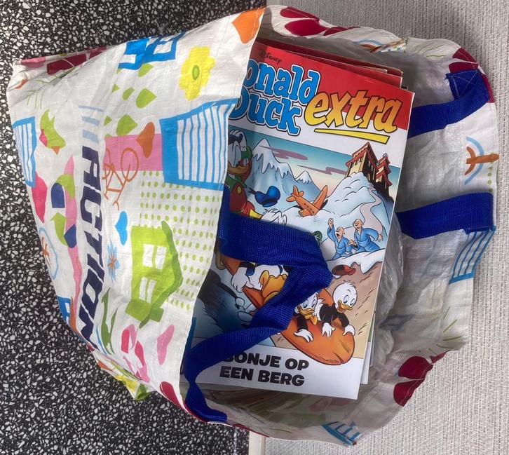 Bigshopper vol met ruim 300 Donald Duck tijdschriften afhale, Boeken, Stripboeken, Gelezen, Meerdere stripboeken, Ophalen
