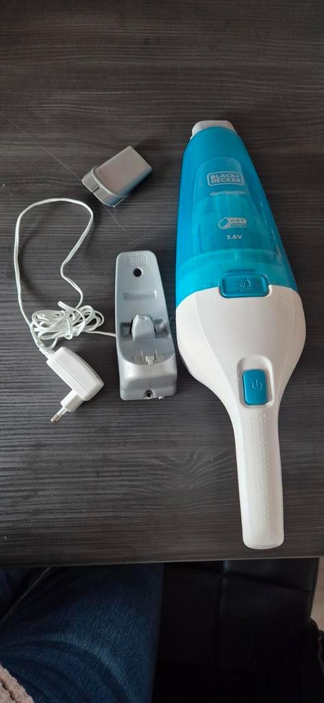 Black+Decker WDC115WA-QW Kruimeldief, Witgoed en Apparatuur, Stofzuigers, Gebruikt, Kruimeldief, Minder dan 1200 watt, Reservoir