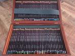 Derwent Coloursoft 72 kleurpotloden in houten kist, Ophalen of Verzenden, Zo goed als nieuw, Potlood of Stift