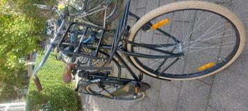 Damesfiets . Fiets beschikbaar voor biedingen