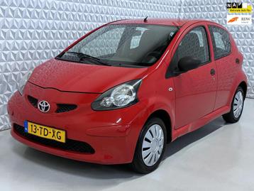 Toyota Aygo 1.0-12V + APK tot 26-11-2025 / 205.000km (2006) beschikbaar voor biedingen