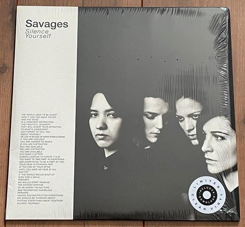 Savages - Silence Yourself lp / Ltd clear vinyl, Cd's en Dvd's, Vinyl | Rock, Zo goed als nieuw, Alternative, 12 inch, Ophalen of Verzenden