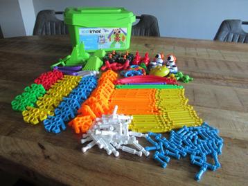Groene box Kid Knex K'nex met veel Kidknex beschikbaar voor biedingen