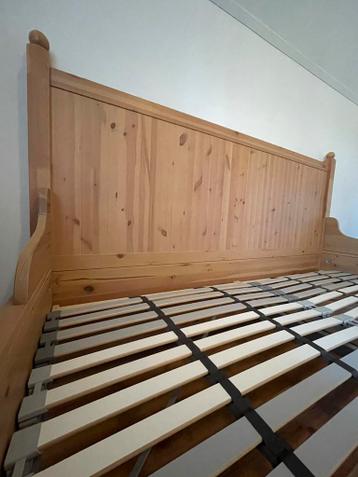 Hurdal IKEA bed 180x200, massief grenen hout - afbeelding 3