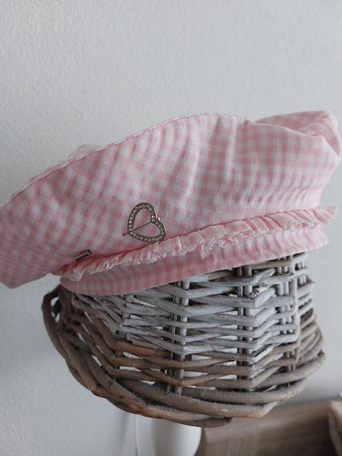 Leuke Roze/Witte Baret!, Kinderen en Baby's, Kinderkleding | Petten en Hoeden, Zo goed als nieuw, Meisje, 134 t/m 140, Pet, Ophalen of Verzenden