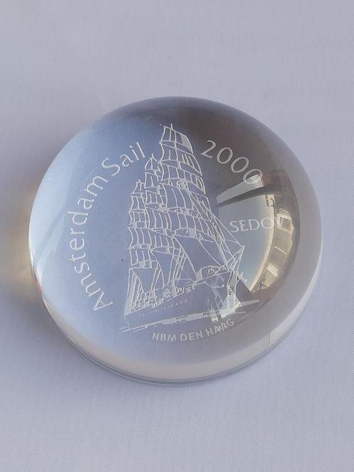 Presse papier Amsterdam Sail 2000 SEDOV, Verzamelen, Scheepvaart, Zo goed als nieuw, Gebruiksvoorwerp, Motorboot of Zeilboot, Ophalen of Verzenden