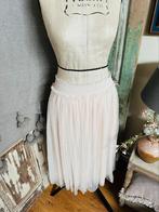 Prachtige nieuwe poeder roze kanten rok v Needle & thread M, Ophalen of Verzenden, Nieuw, Roze
