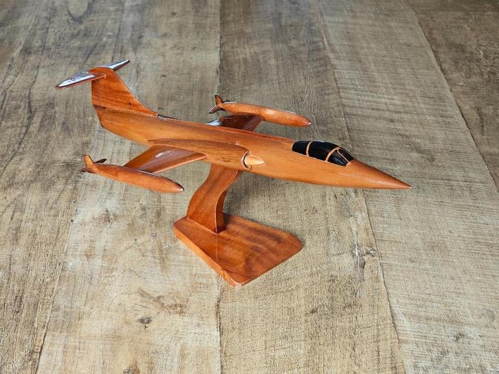 Lockheed F104 Starfighter Houten Model Mahonie (1:35), Hobby en Vrije tijd, Modelbouw | Vliegtuigen en Helikopters, Nieuw, Groter dan 1:72
