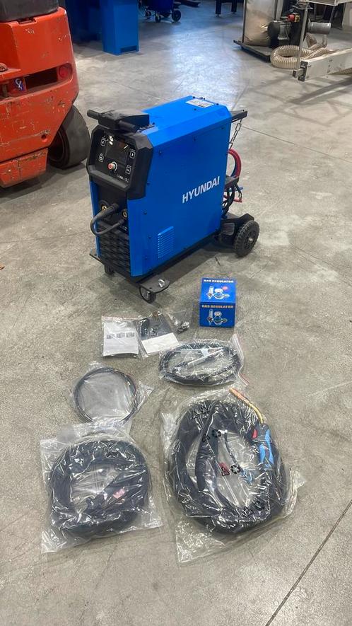 Hyundai 350 proweld, Doe-het-zelf en Verbouw, Gereedschap | Lasapparaten, Zo goed als nieuw, Ophalen