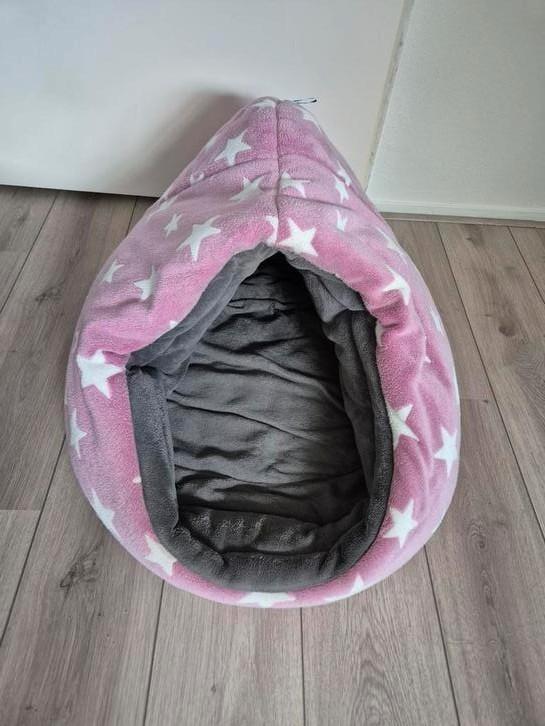 Hondenmand warme iglo, Dieren en Toebehoren, Hondenmanden, Zo goed als nieuw, Ophalen