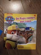Paw patrol - De pups redden een trein, Ophalen of Verzenden, Gelezen, 2 tot 3 jaar