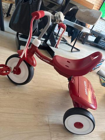Radio Flyer Trike - Klassieke Driewieler beschikbaar voor biedingen