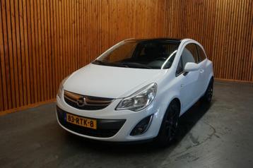 Opel CORSA 1.2 16v COSMO AUTOMAAT/ AIRCO/ NAVI beschikbaar voor biedingen