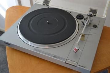 Nette Sony PS-LX2. beschikbaar voor biedingen