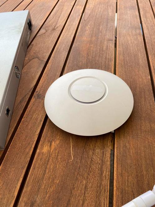 Unifi diverse onderdelen!, Computers en Software, Accesspoints, Zo goed als nieuw, Ophalen of Verzenden