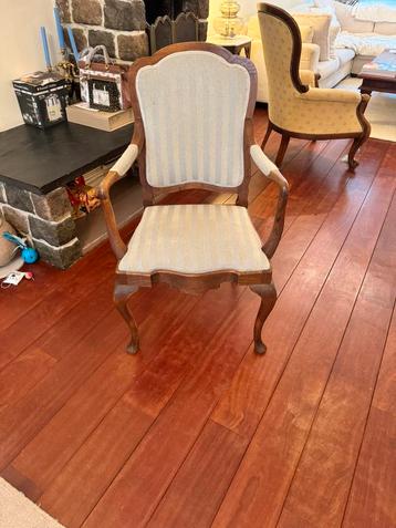 Set van 6 antieke/vintage stoelen in berkenhout beschikbaar voor biedingen