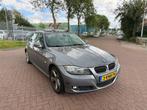 BMW 3-serie 320d High AUTOMAAT, Achterwielaandrijving, 4 cilinders, Leder en Stof, Bedrijf