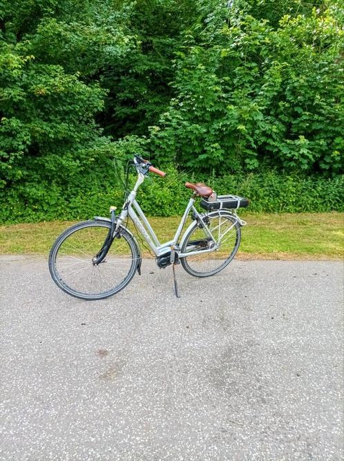 Elektrische fiets Batavus Stream Yamaha middenmotor, Fietsen en Brommers, Elektrische fietsen, Zo goed als nieuw, Batavus, 55 tot 59 cm