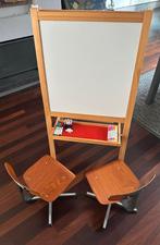 Mooi inklapbaar compleet schoolbord met schoolstoeltjes., Ophalen, Gebruikt, Krijtbord