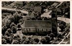 Kimswerd KVR03 1136 Luchtfoto van Kimswerd met een Kerk, Verzenden, 1980 tot heden, Gelopen, Friesland