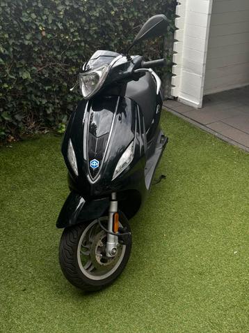 Piaggi fly tekoop of teruil tegen 50cc 2tpiaggo beschikbaar voor biedingen