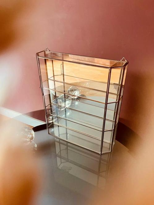 Italiaans design realizzato vitrinekast, Huis en Inrichting, Kasten | Vitrinekasten, 25 tot 50 cm, Ophalen of Verzenden
