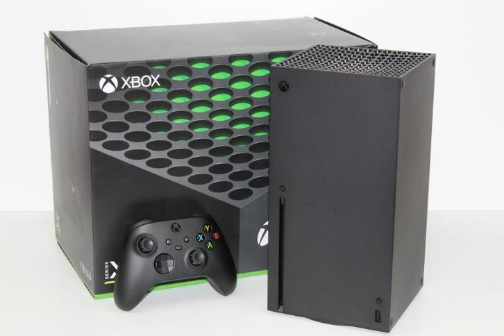 Keurige Xbox Series X incl. 1 controller, kabels en doos!, Spelcomputers en Games, Spelcomputers | Xbox Series X en S, Zo goed als nieuw