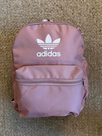 Adidas Rugzak Klein - NIEUW beschikbaar voor biedingen