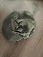 Groene legerpet, Ophalen, Gedragen