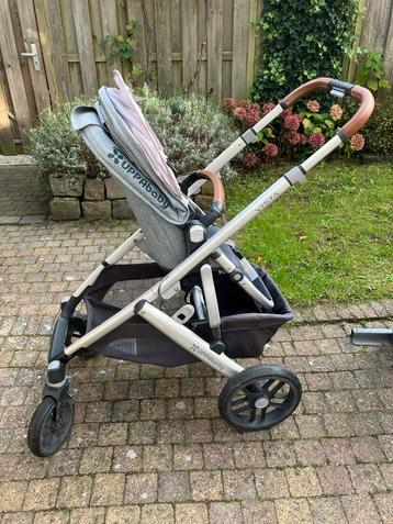 Uppababy kinderwagen met reiswieg en zitje beschikbaar voor biedingen