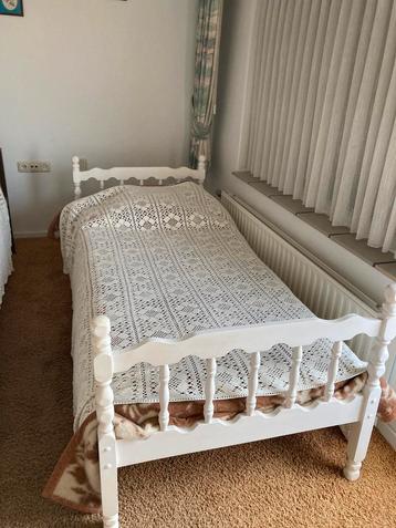 1 persoons bed beschikbaar voor biedingen