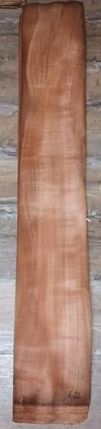 Appel fineer met hele mooie tekening met een groen steek ., Ophalen of Verzenden, Nieuw