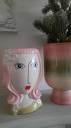 Unieke vaas bloempot meisje, Overige kleuren, Ophalen of Verzenden, Minder dan 50 cm, Glas