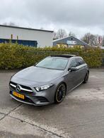 Mercedes-Benz A-Klasse A 180 136pk 7G-DCT 2018 Grijs Pano, Auto's, 136 pk, 4 cilinders, Alcantara, 1332 cc