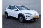 Hyundai Kona EV 204pk 2WD Aut. Wit (Modeljaar 2021), Auto's, Hyundai, 14 kWh, Zwart, 44 min, Wit