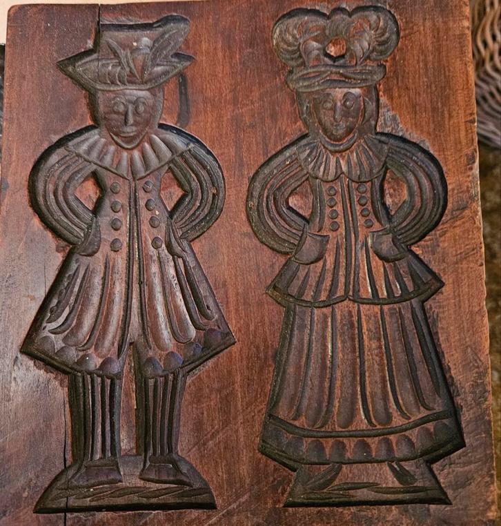 Antieke Speculaasplank met Figuren, Antiek en Kunst, Antiek | Keukenbenodigdheden, Ophalen of Verzenden