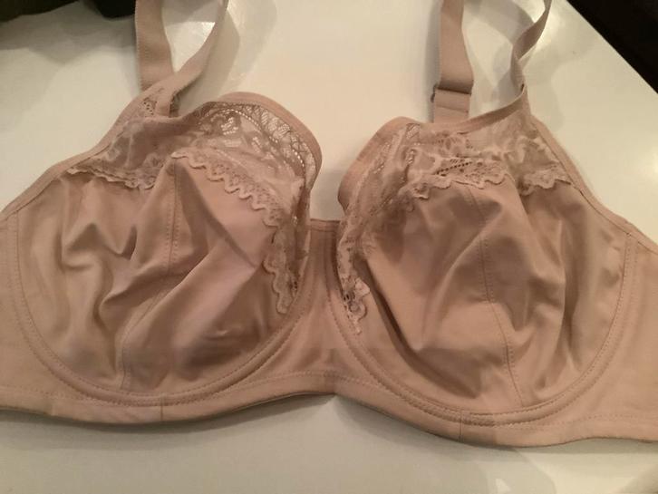 Mooi nieuw BH , bougel , maat 105 C, Kleding | Dames, Ondergoed en Lingerie, BH, Overige kleuren, Verzenden